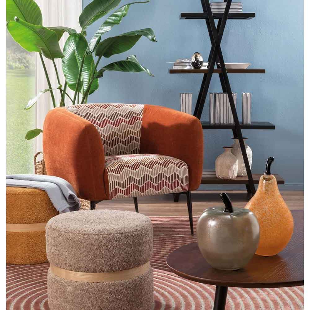 The Black Goose Pouf 1A138