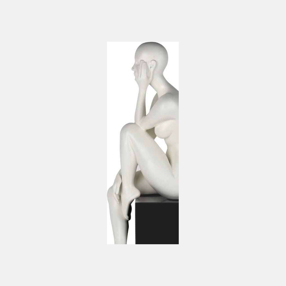 Ambienti Glamour: Scultura "Joanne Angelina" Bianco Opaco H 70 cm Base Marmo Nero