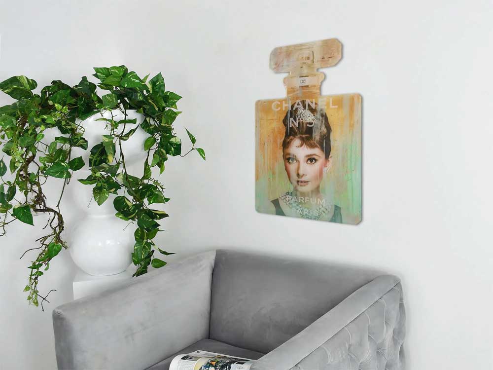 Omaggio a Audrey Hepburn | Pannello di Design Decorato a Mano | ADM
