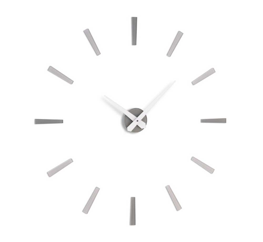 Incantesimo Design Orologio da Parete Dominus Grigio Tono su Tono